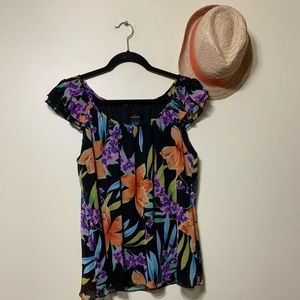 Lg blk top with bright flowers and scoop neck